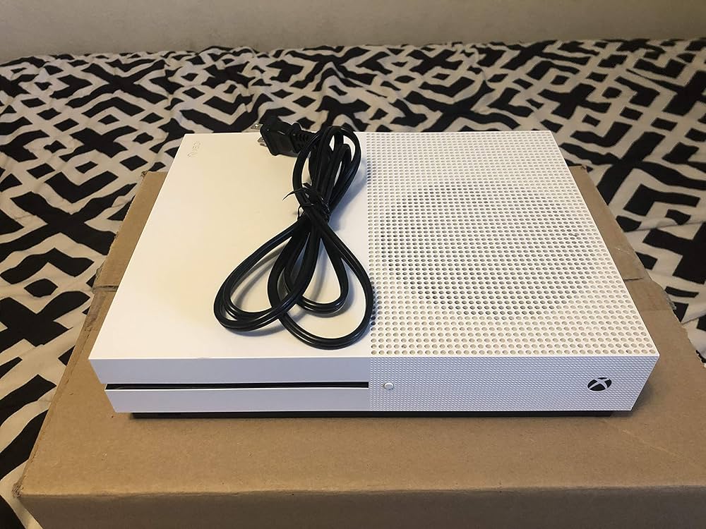 Microsoft - (本体)(本体単品)Xbox One 500GB(バトルフィールド 1(Battlefield 1) 同梱版)(5C7-00265) 日本マイクロソフト Microsoft Xbox One S Battlefield 1 Bundle 500 GB White